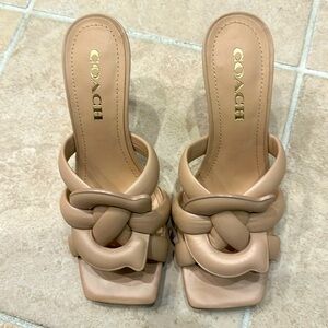 Size 8 nude leather